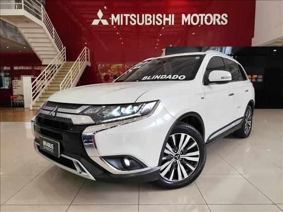 MITSUBISHI OUTLANDER 3.0 MIVEC V6 GASOLINA HPE-S AWD AUTOMÁTICO